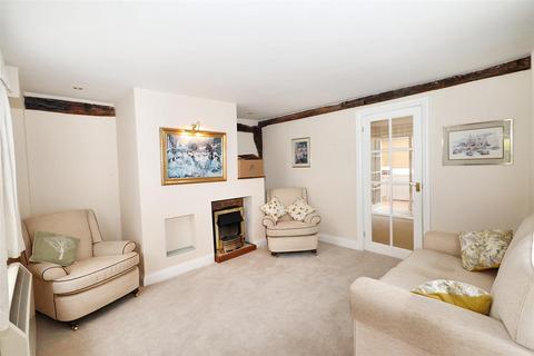 2 bedroom terraced house for sale, Barnet Lane, Elstree, Borehamwood