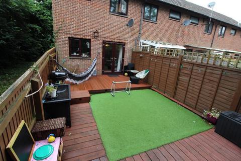 2 bedroom end of terrace house for sale, Summertrees Court, Ashley, New Milton, BH25 5UD