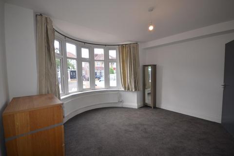 7 bedroom house to rent, Churchill Avenue, Harrow, Middlesex. HA3 0AX