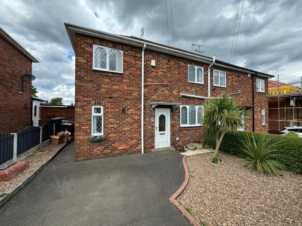 Franklin Crescent, Whitwell, Worksop... 2 bed semidetached house for
