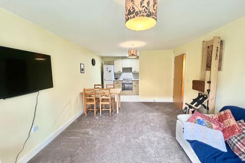 2 bedroom flat to rent, Lawrence Square, York