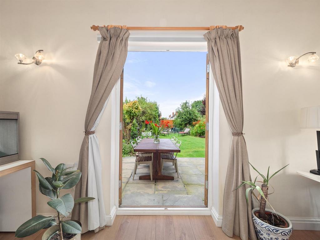 Garden room