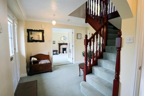 4 bedroom detached house for sale, Alsthorpe Road, Oakham LE15