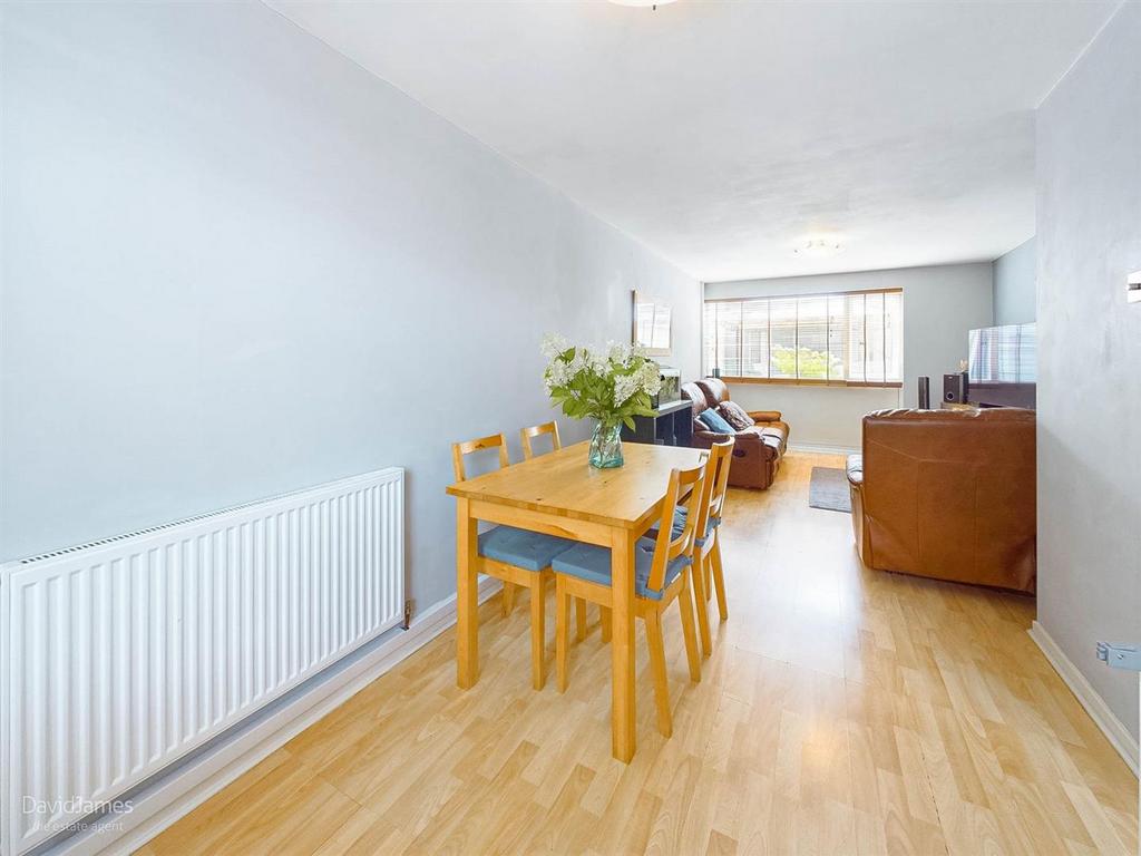 Lounge / Dining Room