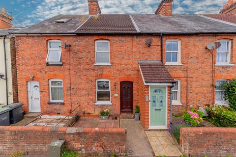 2 bedroom terraced house for sale, Shipbourne Road, Tonbridge