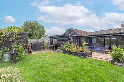 4 bedroom detached bungalow for sale, The Street, Broughton Gifford,