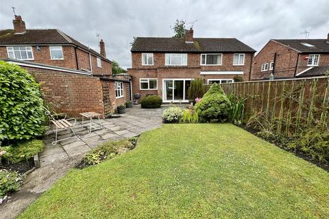 3 bedroom semi-detached house to rent, Barrett Road, Darlington