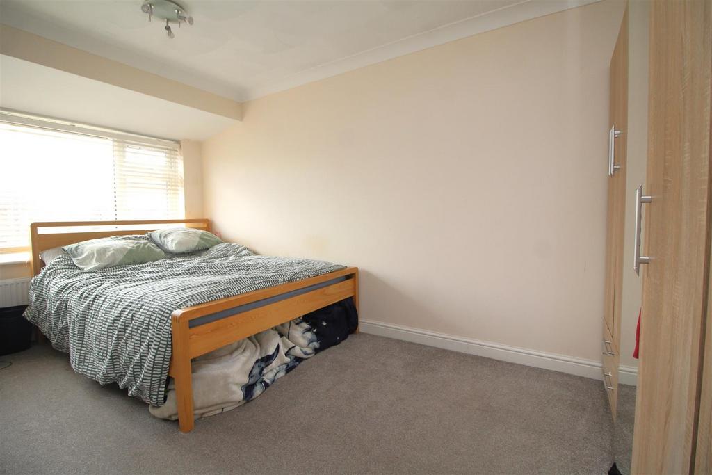 Bedroom 1 .JPG