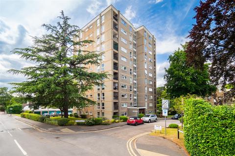 19, Alford Court Bonchurch Close, Sutton, SM2 6AY
