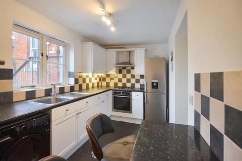 2 bedroom flat for sale, North Street, Mere, Warminster