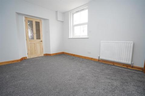 2 bedroom property to rent, Meddon Street, Bideford