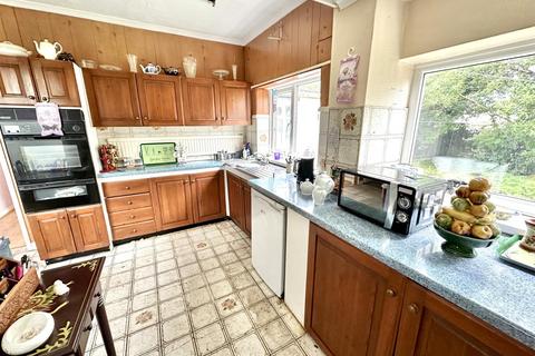 2 bedroom detached bungalow for sale, Nutana Avenue, Hornsea