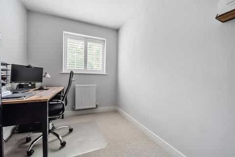 45 Deepcut Bridge Road, Deepcut, Camberley, GU16 6QT