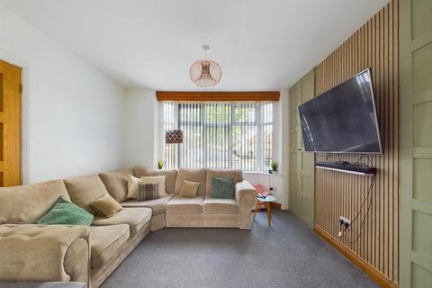 67 Finlay Road, Gloucester, GL4 6TW