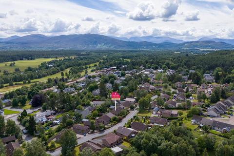 11 Birch Grove, Boat Of Garten, PH24 3BA