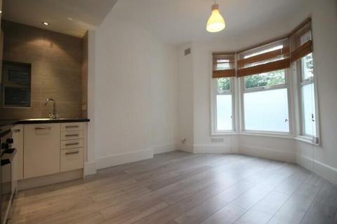 1 bedroom apartment to rent, Maygrove Road, London NW6