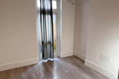 1 bedroom apartment to rent, Maygrove Road, London NW6