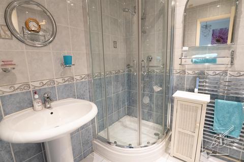 6 Thistledown, Gravesend, DA12 5ET