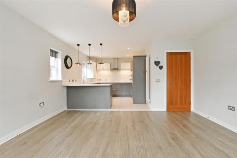 3 bedroom duplex for sale, Hillfoot Court, Totley, Sheffield