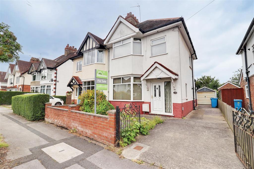 Orchard Road, Hull 3 bed semidetached house for sale £210,000