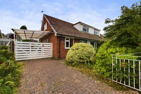 3 bedroom semi-detached house for sale, Nayland Avenue, Gresford, Wrexham