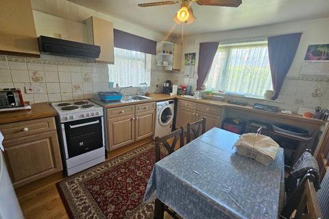 3 bedroom semi-detached house for sale, Fleming Avenue, Tuxford NG22