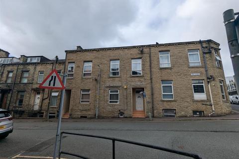 6 bedroom terraced house for sale, 19 Lord Street, Halifax, HX1 5AE