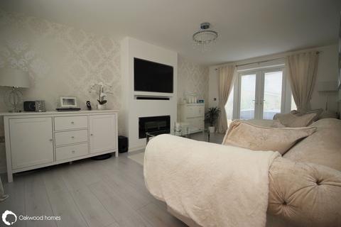 3 bedroom detached house for sale, Mannock Drive, Manston, Ramsgate