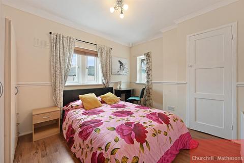 4 bedroom detached house to rent, Norbroke Street, East Acton, W12 0QX