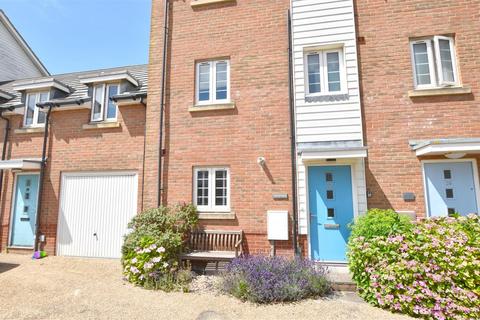 2 bedroom apartment for sale, Marsh Way, Camber, Rye