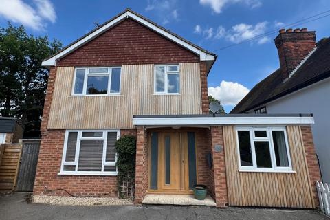 4 bedroom detached house for sale, Oakwood Avenue, Hutton, Brentwood