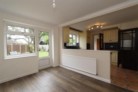 4 bedroom detached house for sale, Oakwood Avenue, Hutton, Brentwood