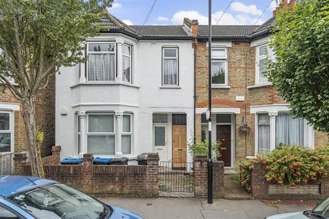 3 bedroom maisonette for sale, Archer Road, London