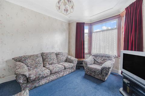 3 bedroom maisonette for sale, Archer Road, London