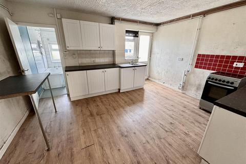 3 bedroom terraced house for sale, St. Davids Road, Tairgwaith, Ammanford