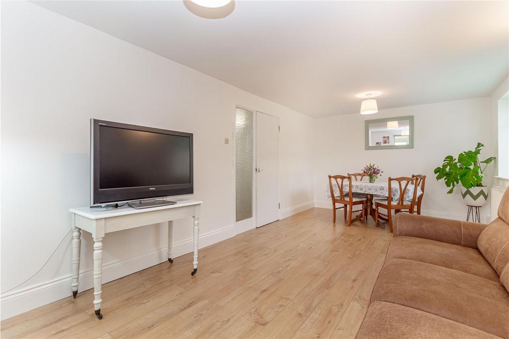 Living-room-2.jpg