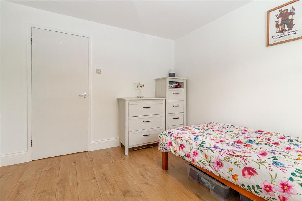 Bedroom-2-2.jpg