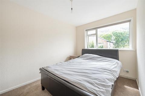 58 Chiswick Close, Croydon, CR0 4SY