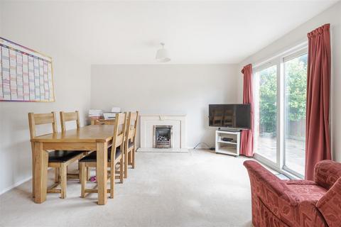 58 Chiswick Close, Croydon, CR0 4SY