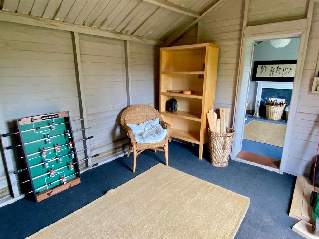 Summerhouse.jpg