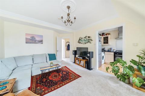 1 bedroom apartment to rent, Guilford Avenue, Surbiton