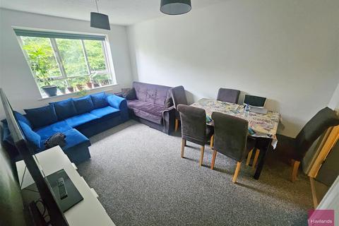 1 bedroom flat for sale, Bycullah Road, Enfield