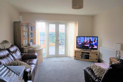 4 bedroom house to rent, New Chester Road, Birkenhead