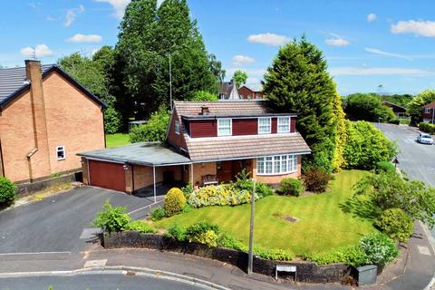 3 bedroom detached house for sale, Ringley Drive, Whitefield, M45