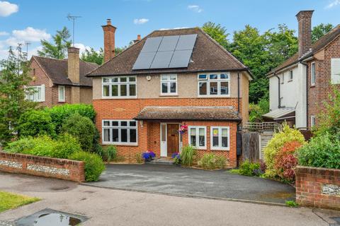 4 bedroom detached house for sale, Carpenters Wood Drive, Chorleywood, WD3