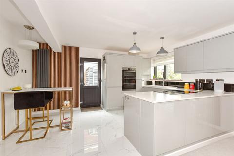 Menagwins Chamberlain Drive, Herne Bay, CT6 8DH