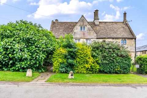 6 bedroom semi-detached house for sale, 2 Old Horsemarling Farm, Horsemarling Lane, Standish, Stonehouse