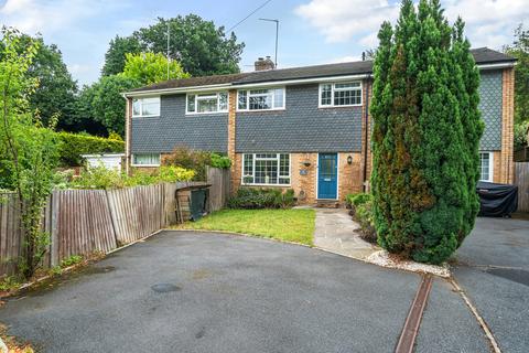 3 bedroom terraced house for sale, Clovelly Drive, Surrey GU26