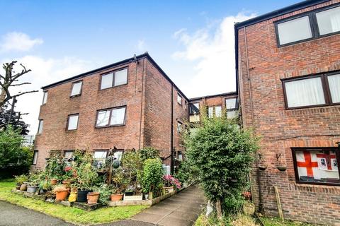 2 bedroom apartment for sale, Greyhound Close, Guildford GU12