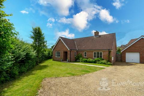 3 bedroom bungalow for sale, Thetford Road, Watton, Norfolk, IP25